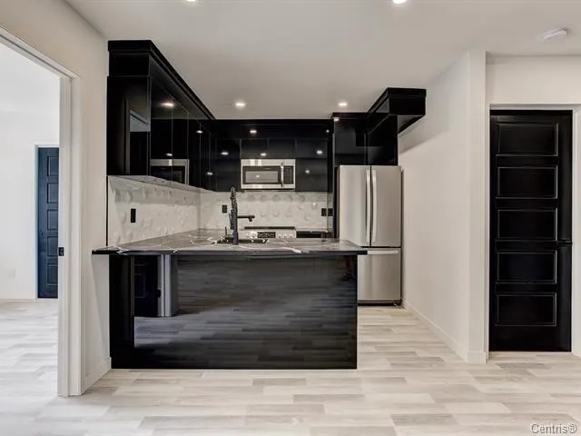 5695 Saint Jacques — Unit 435 — 4