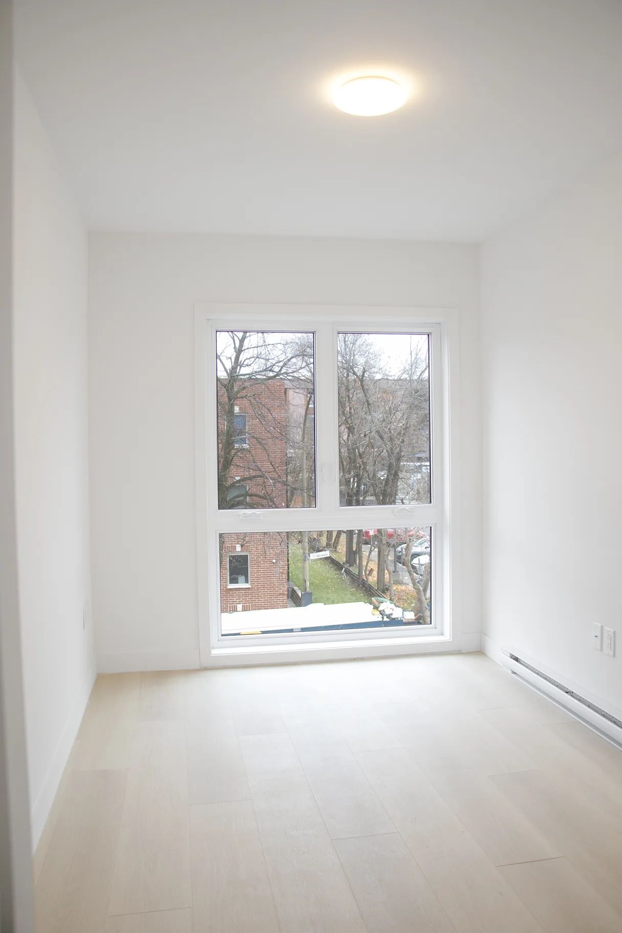 5350 Victoria — Unit 305 — 6