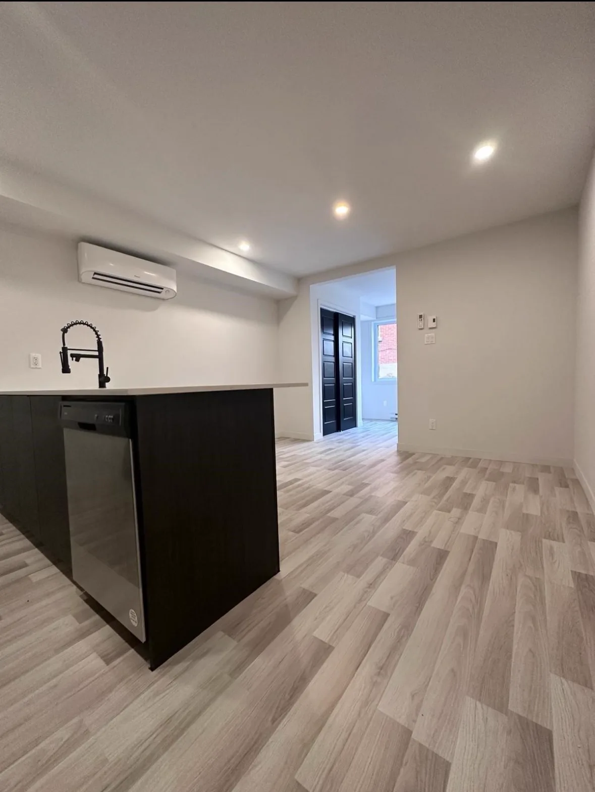 5695 Saint Jacques — Unit 318 — 4