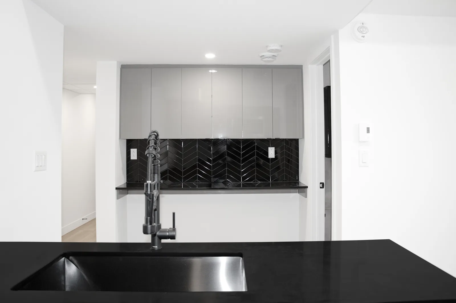 5350 Victoria — Unit 003 — 2