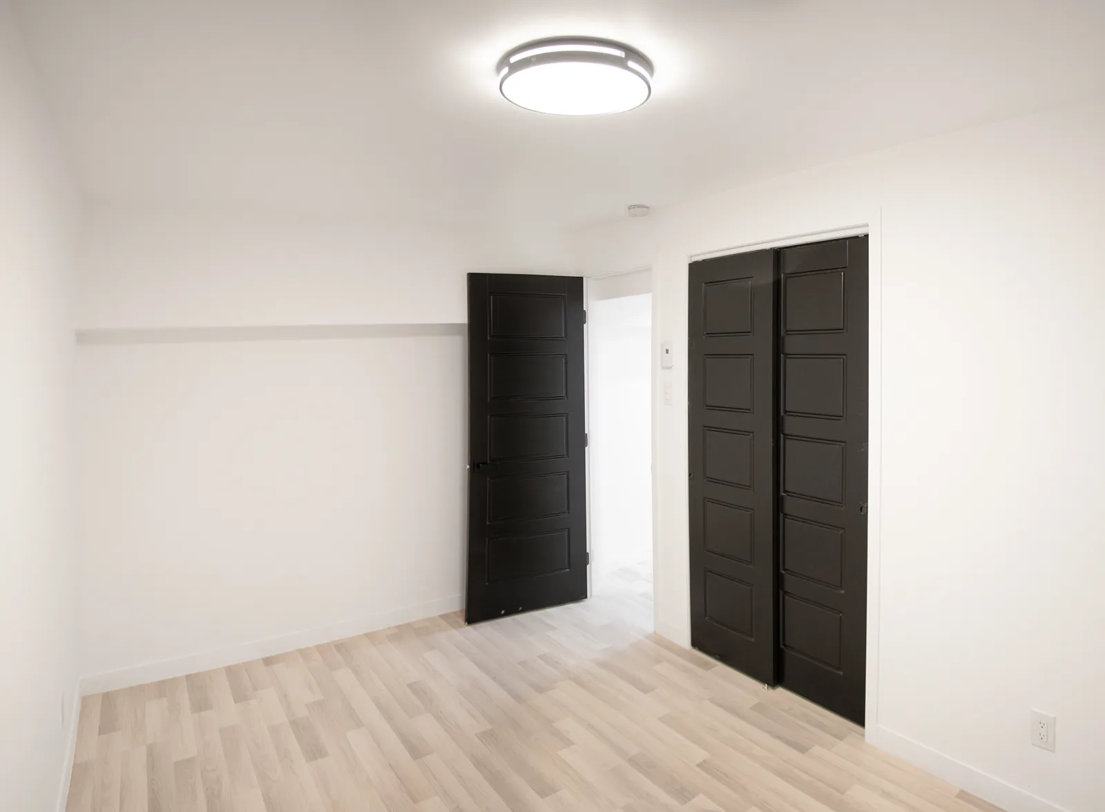 5695 Saint Jacques — Unit 103 — 5