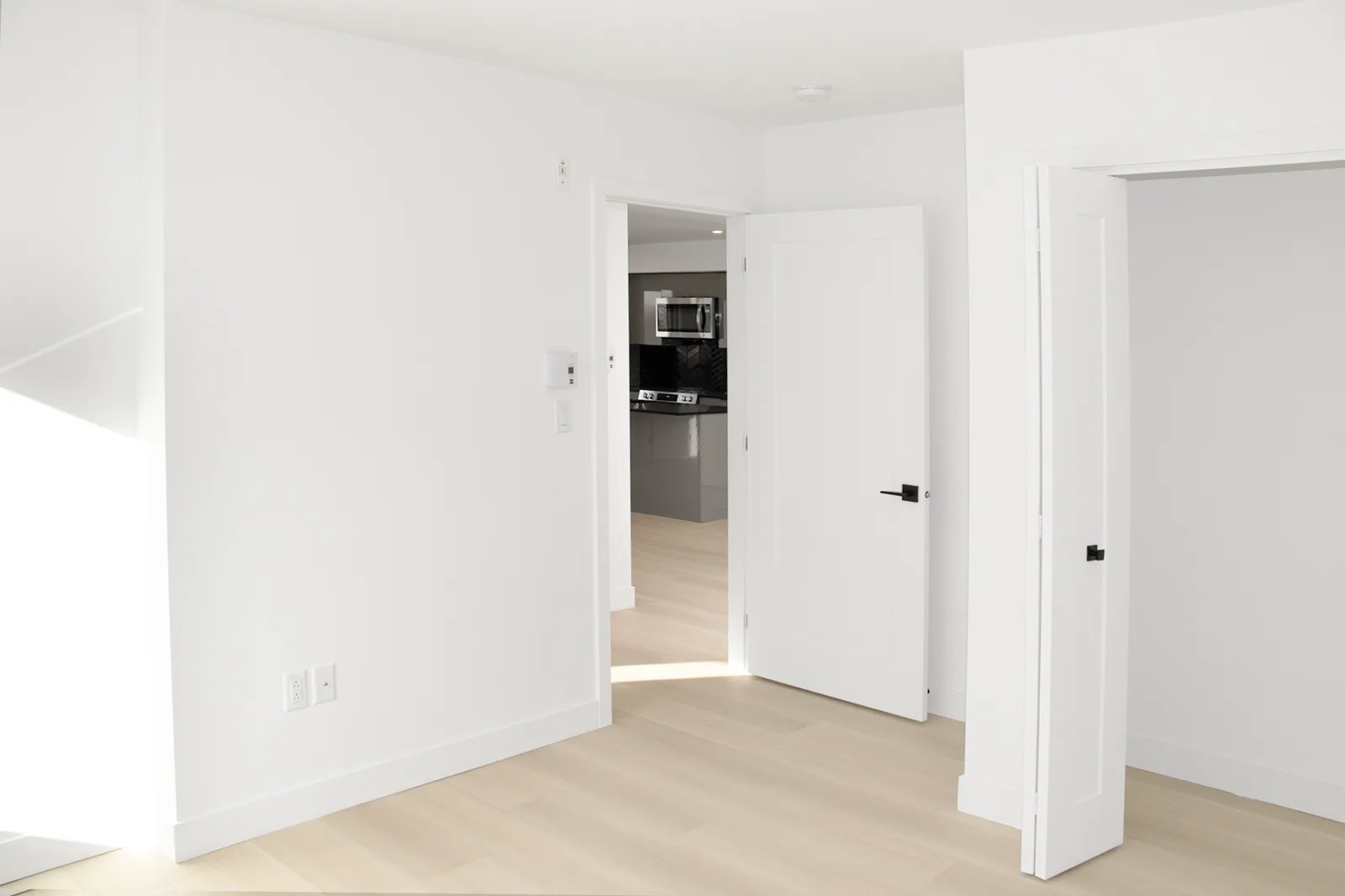 5350 Victoria — Unit 103 — 6