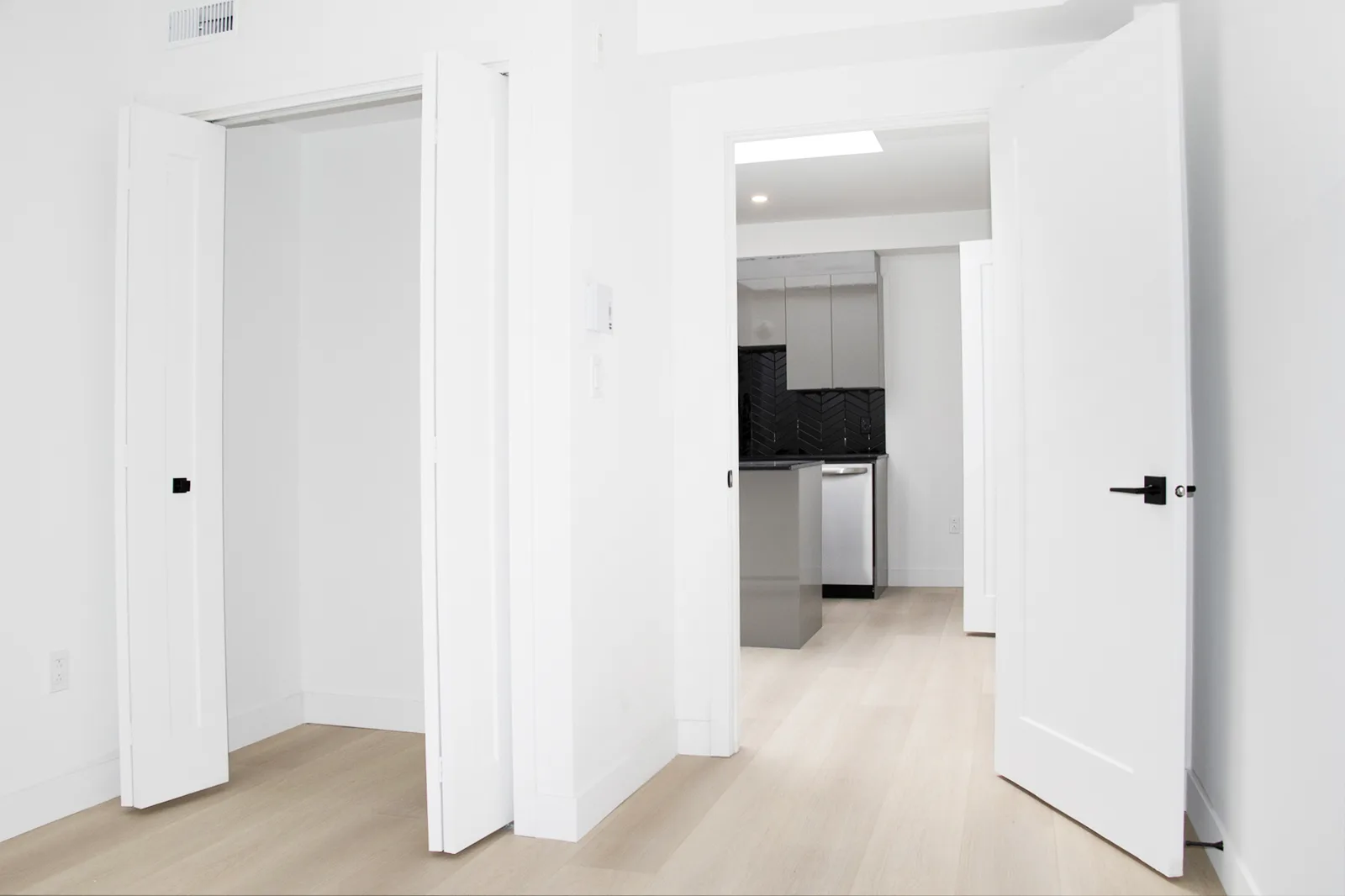 5350 Victoria — Unit 301 — 6