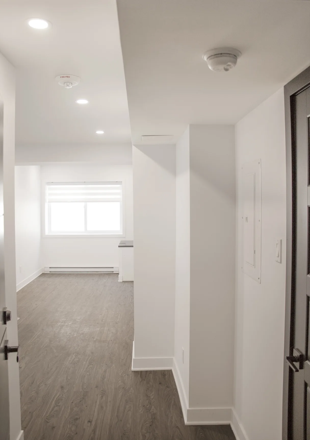 4820 Cote Saint Catherine — Unit 002 — 5