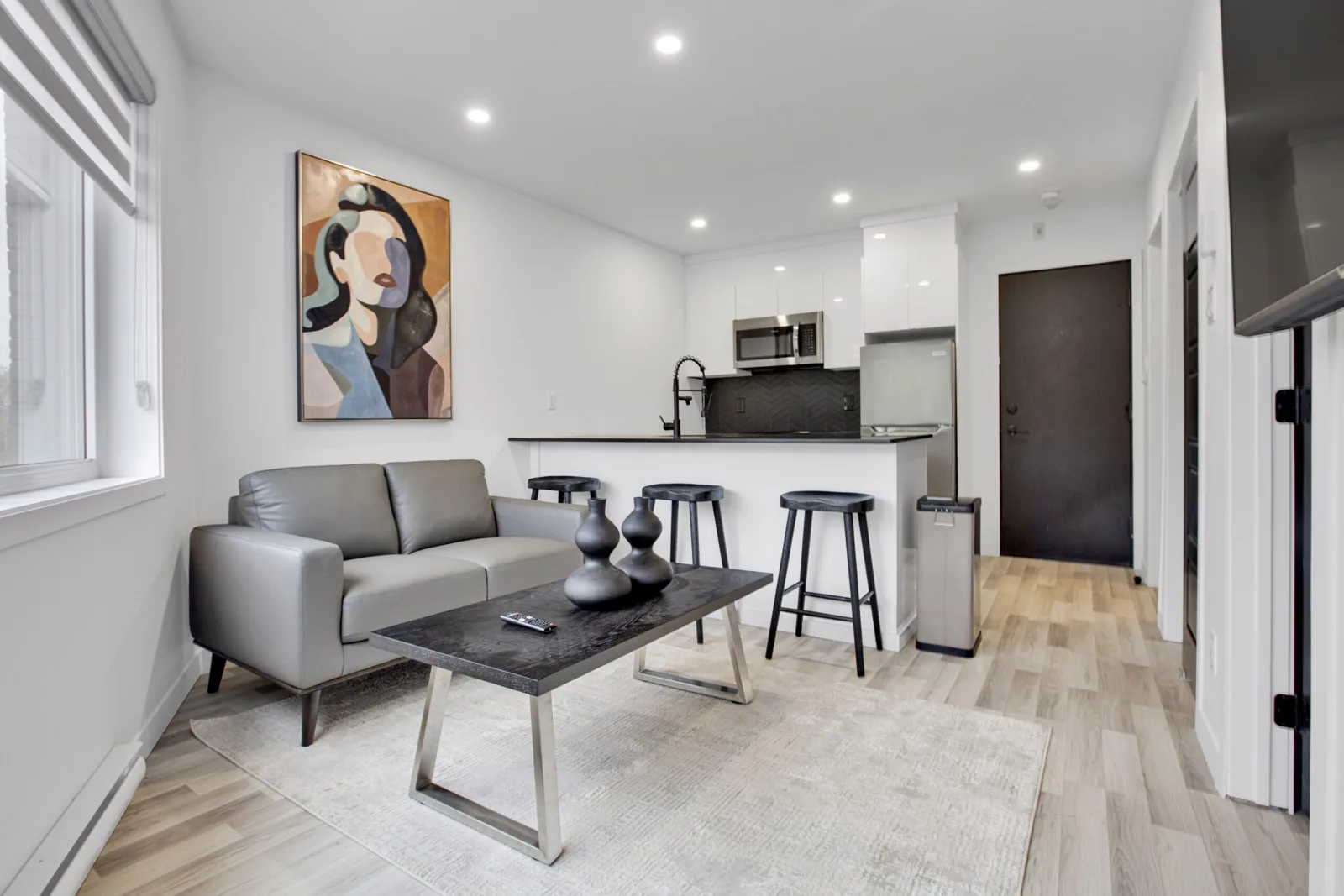 5695 Saint Jacques — Unit 436
