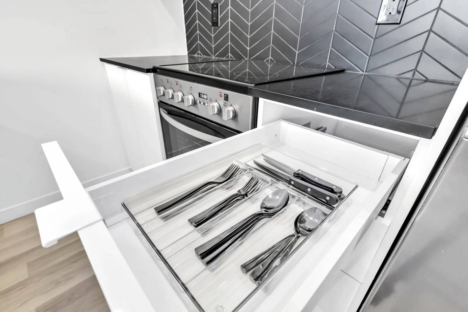 5695 Saint Jacques — Unit 436 — 4