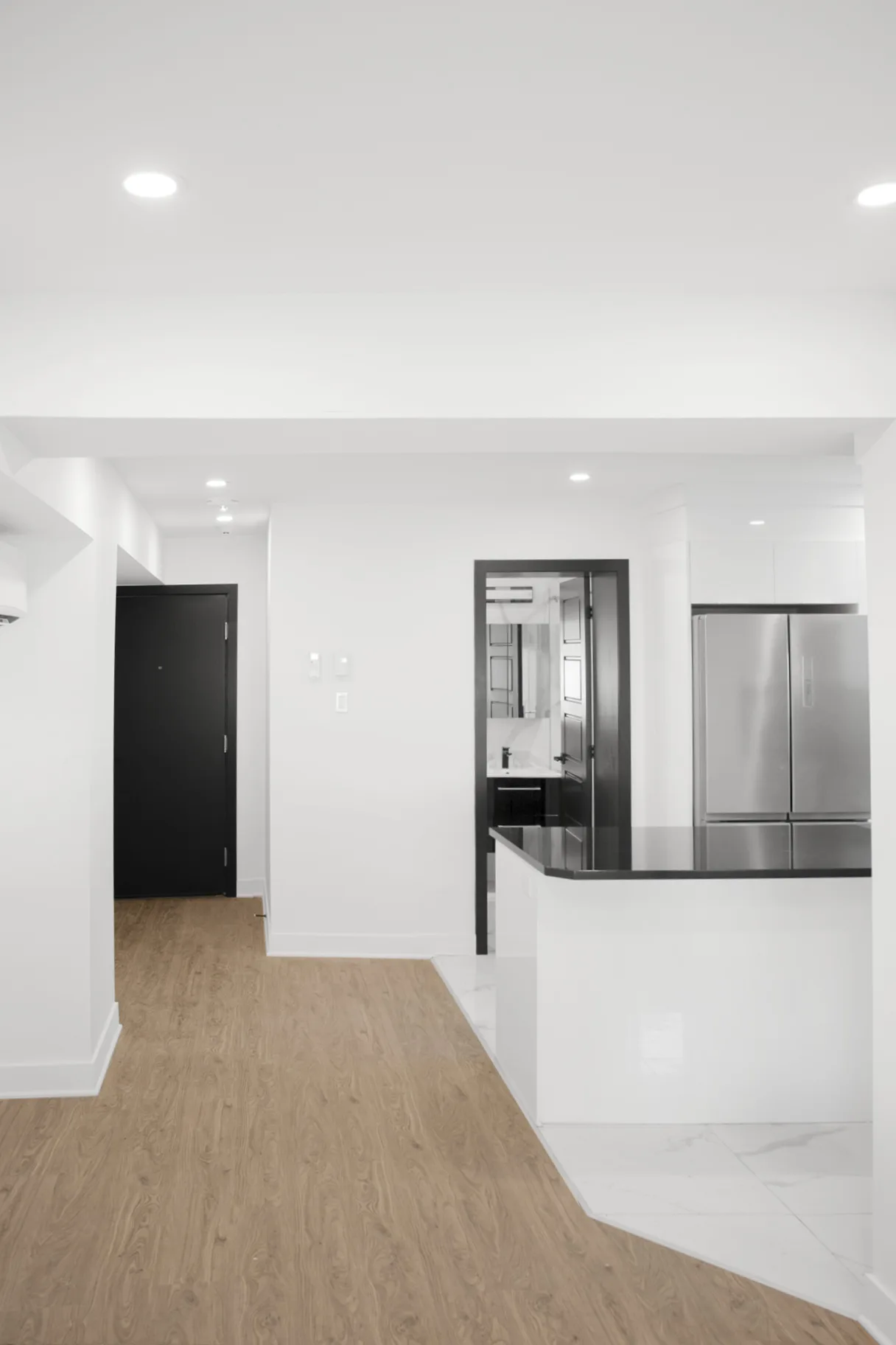 4820 Cote Saint Catherine — Unit 001 — 2
