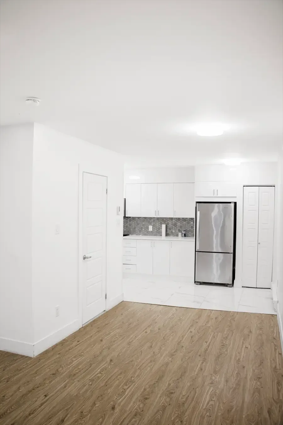 5480 Coronation — Unit 2 — 2