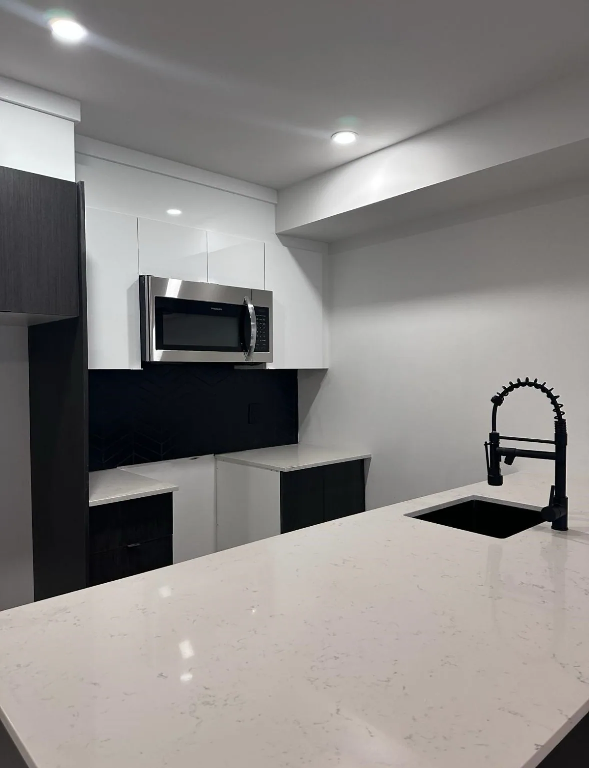 5695 Saint Jacques — Unit 318 — 5