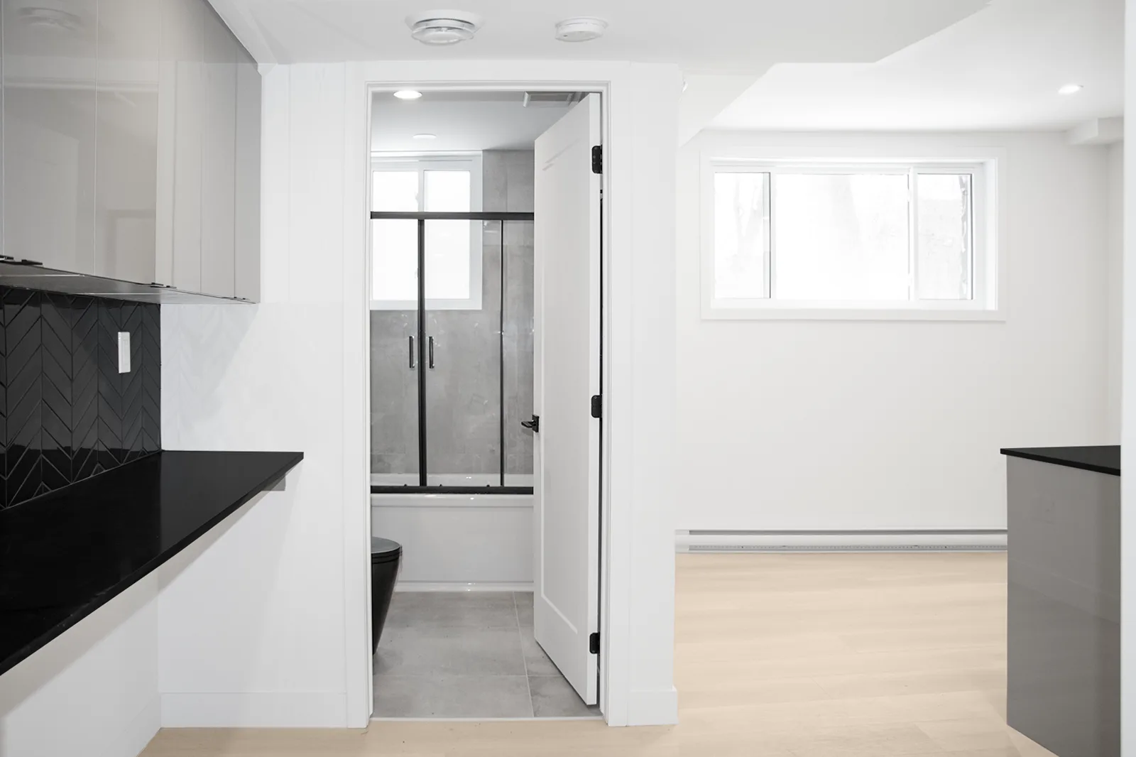 5350 Victoria — Unit 003 — 4