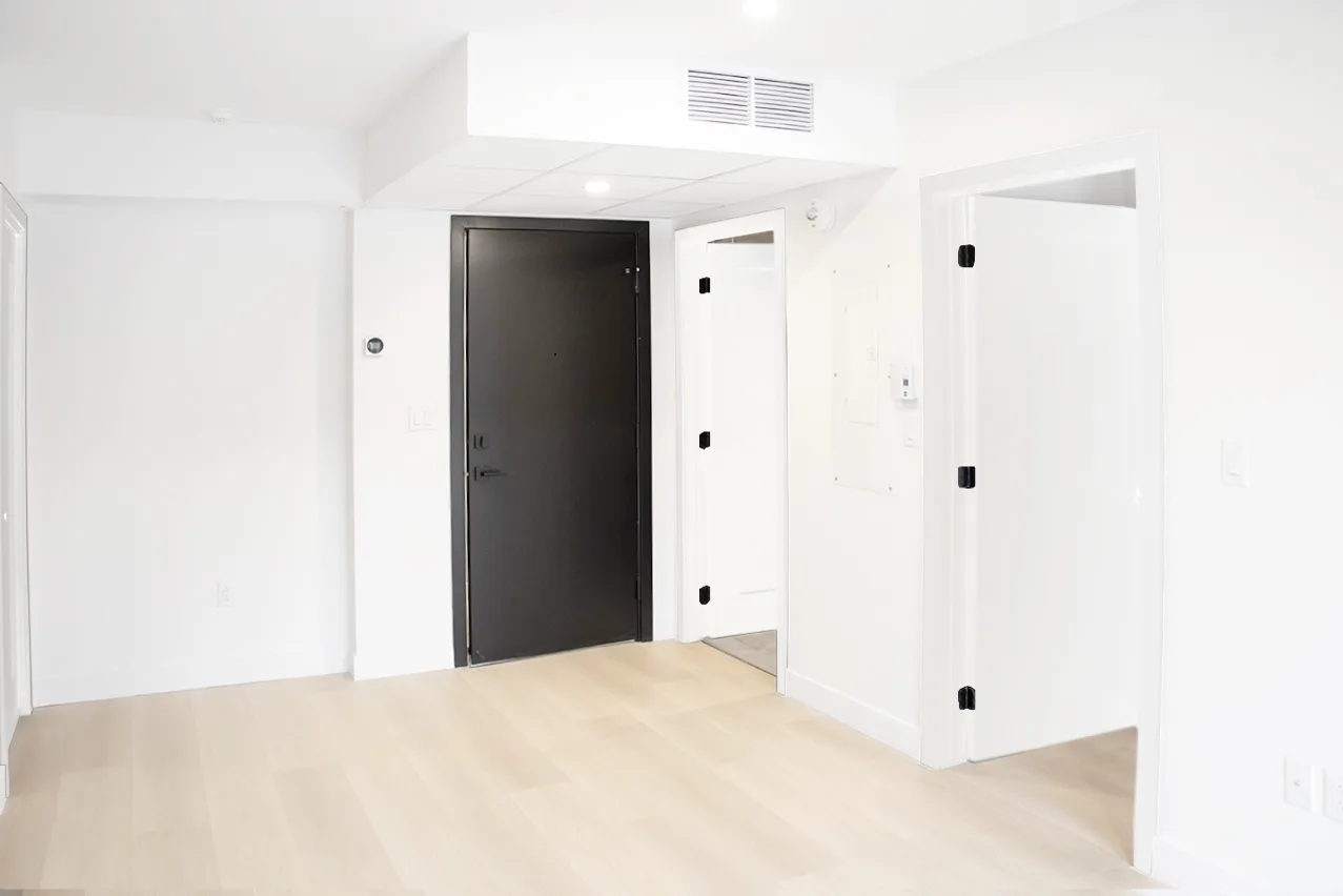 5350 Victoria — Unit 005 — 5