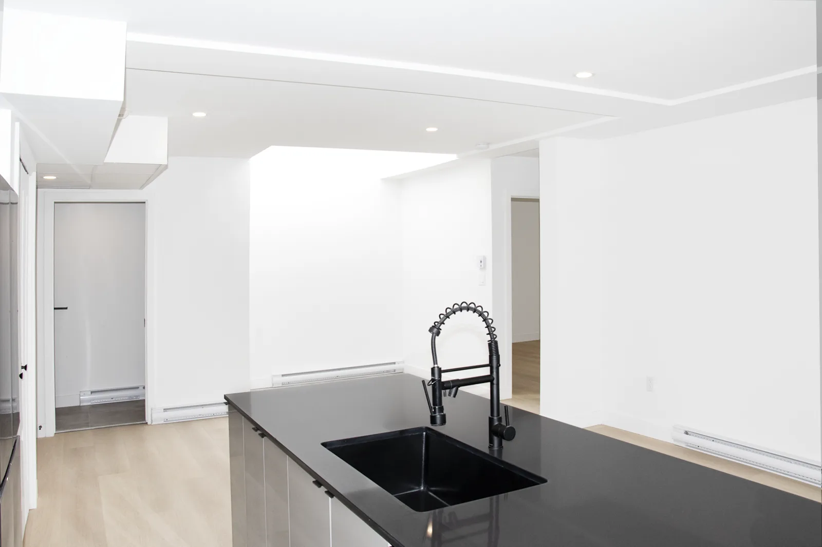 5350 Victoria — Unit 302 — 4