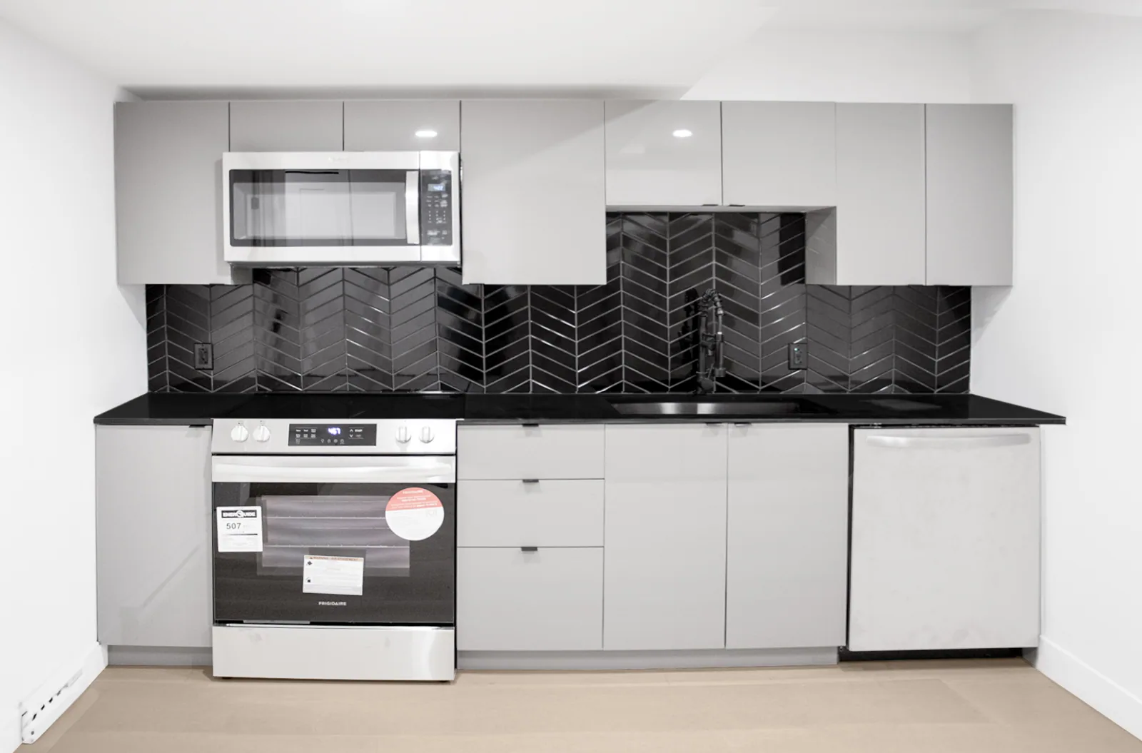 5350 Victoria — Unit 001 — 5
