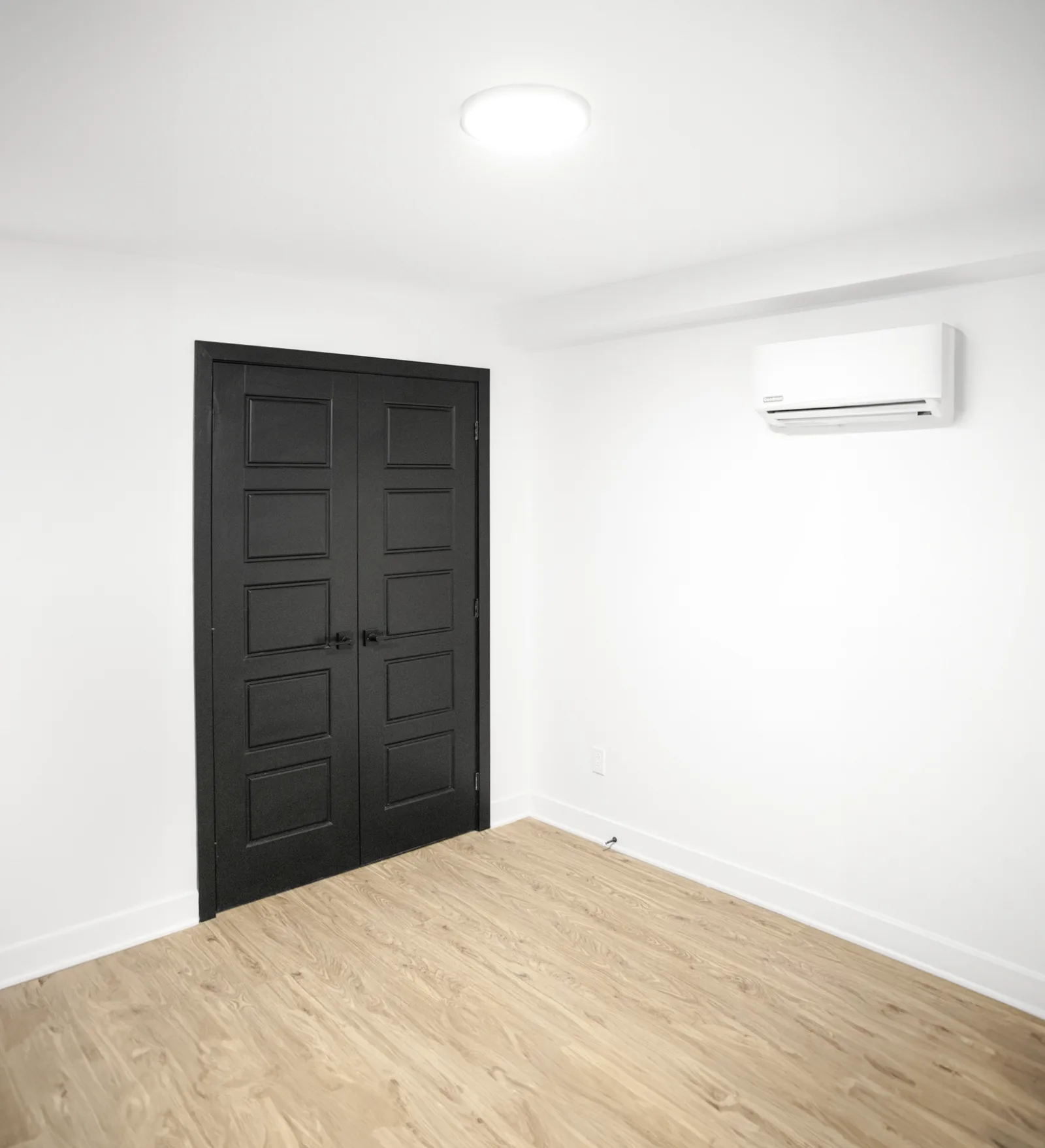 4820 Cote Saint Catherine — Unit 003 — 2