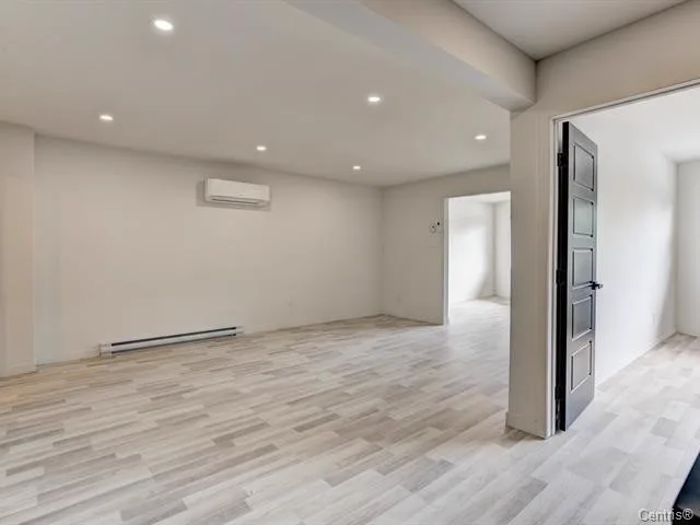 5695 Saint Jacques — Unit 435 — 3