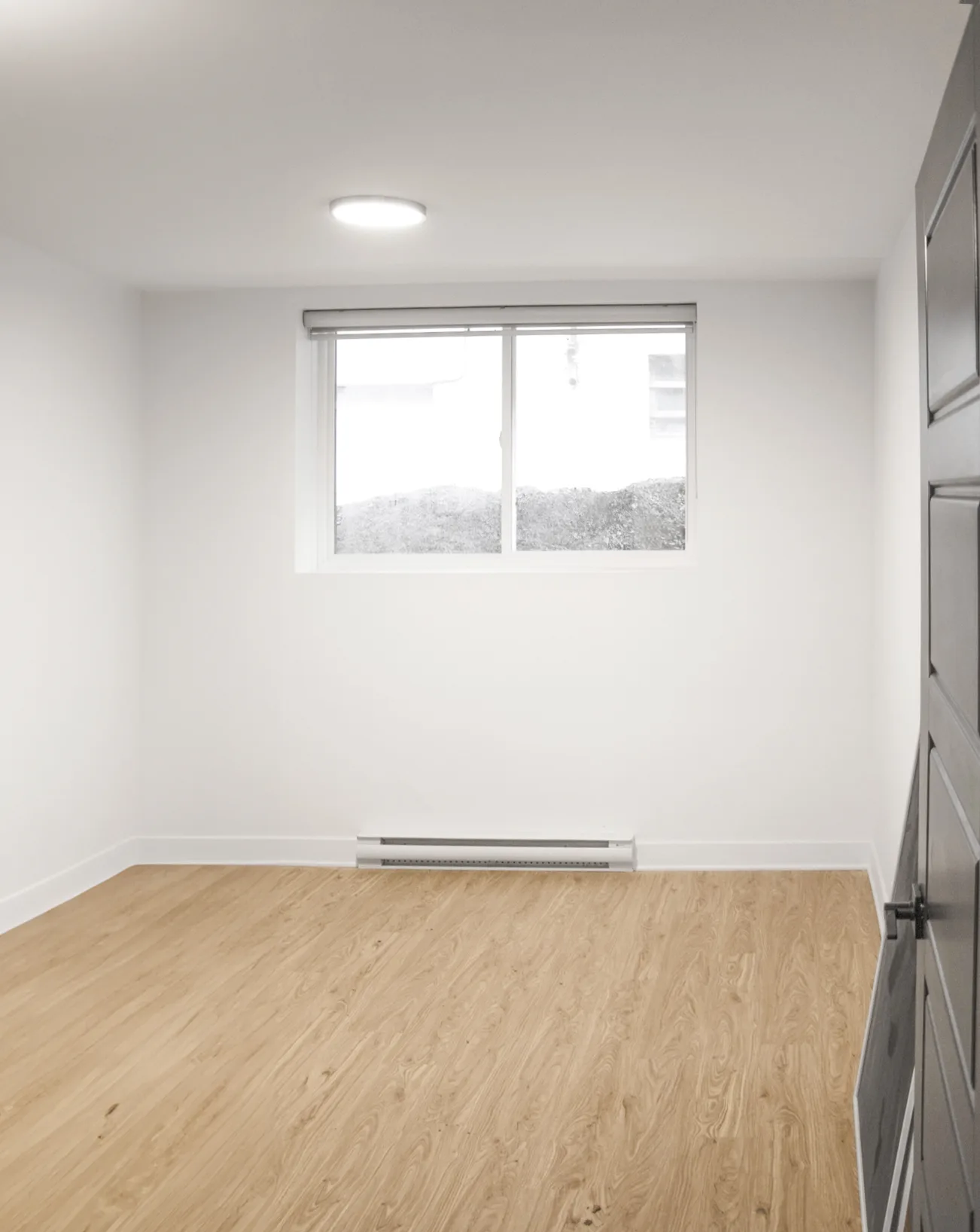 4820 Cote Saint Catherine — Unit 003 — 3