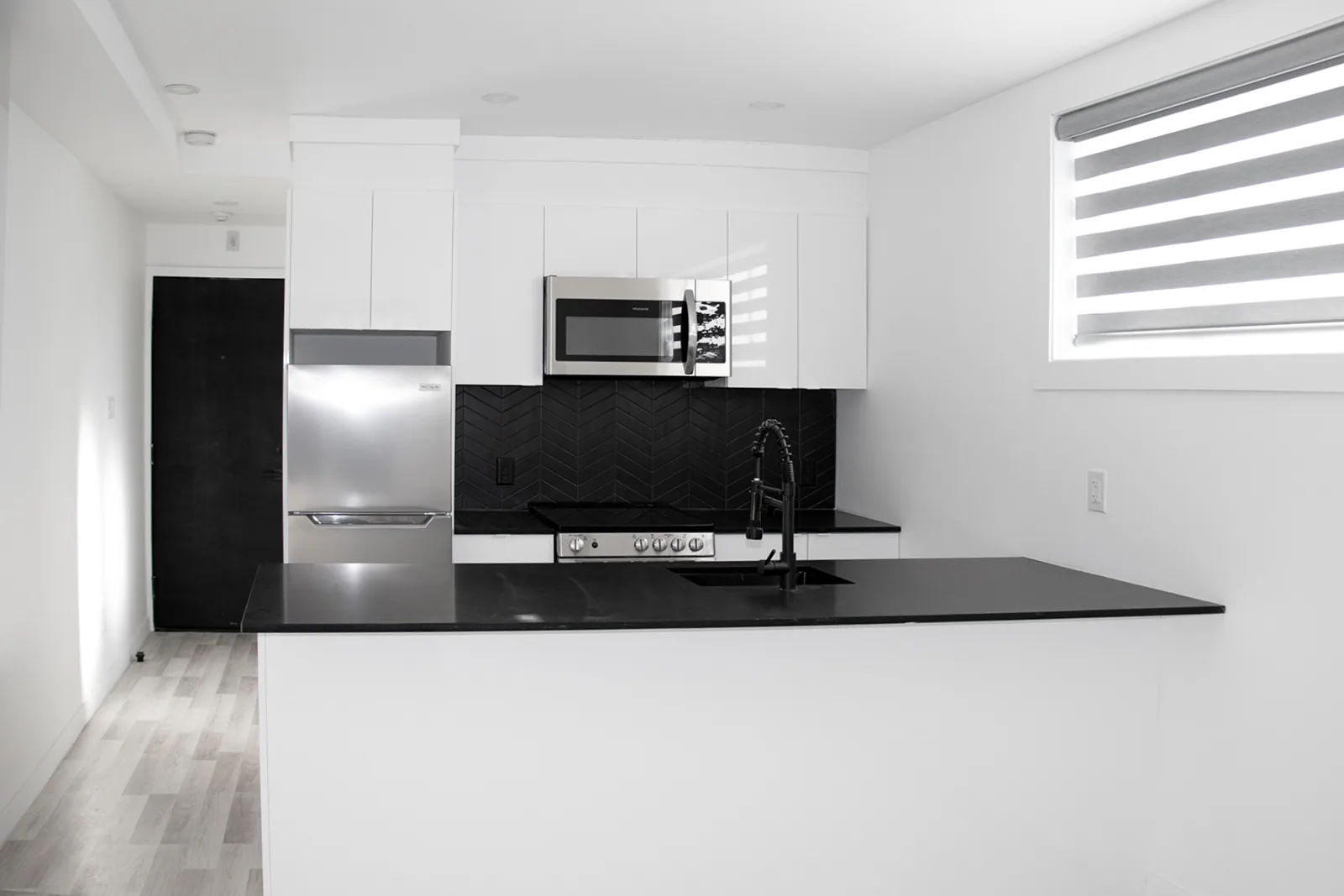 5695 Saint Jacques — Unit 101 — 3
