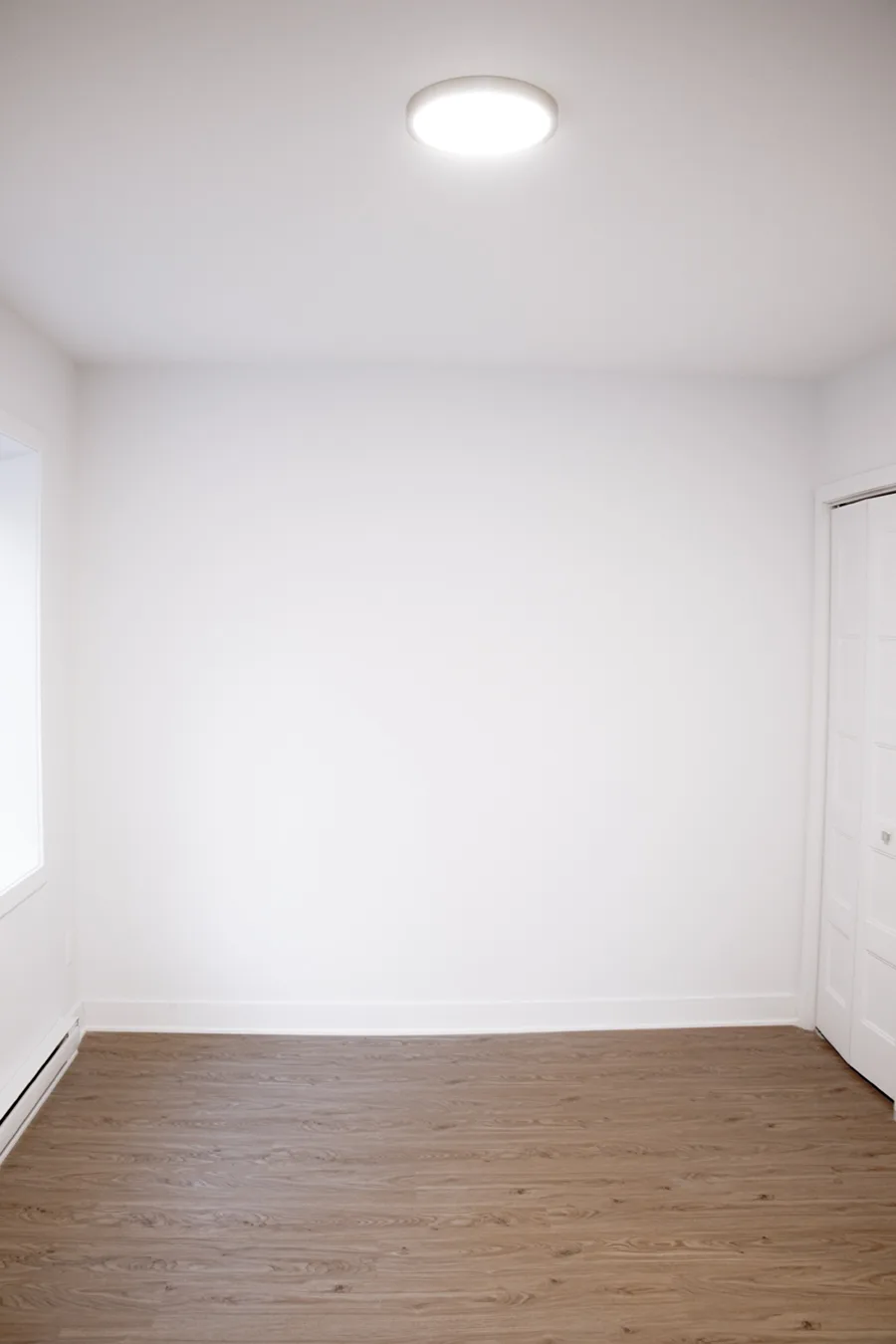 4820 Cote Saint Catherine — Unit 105 — 5